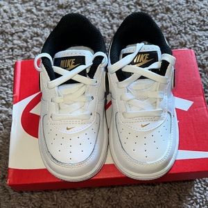 Nike Air Force 1 Low